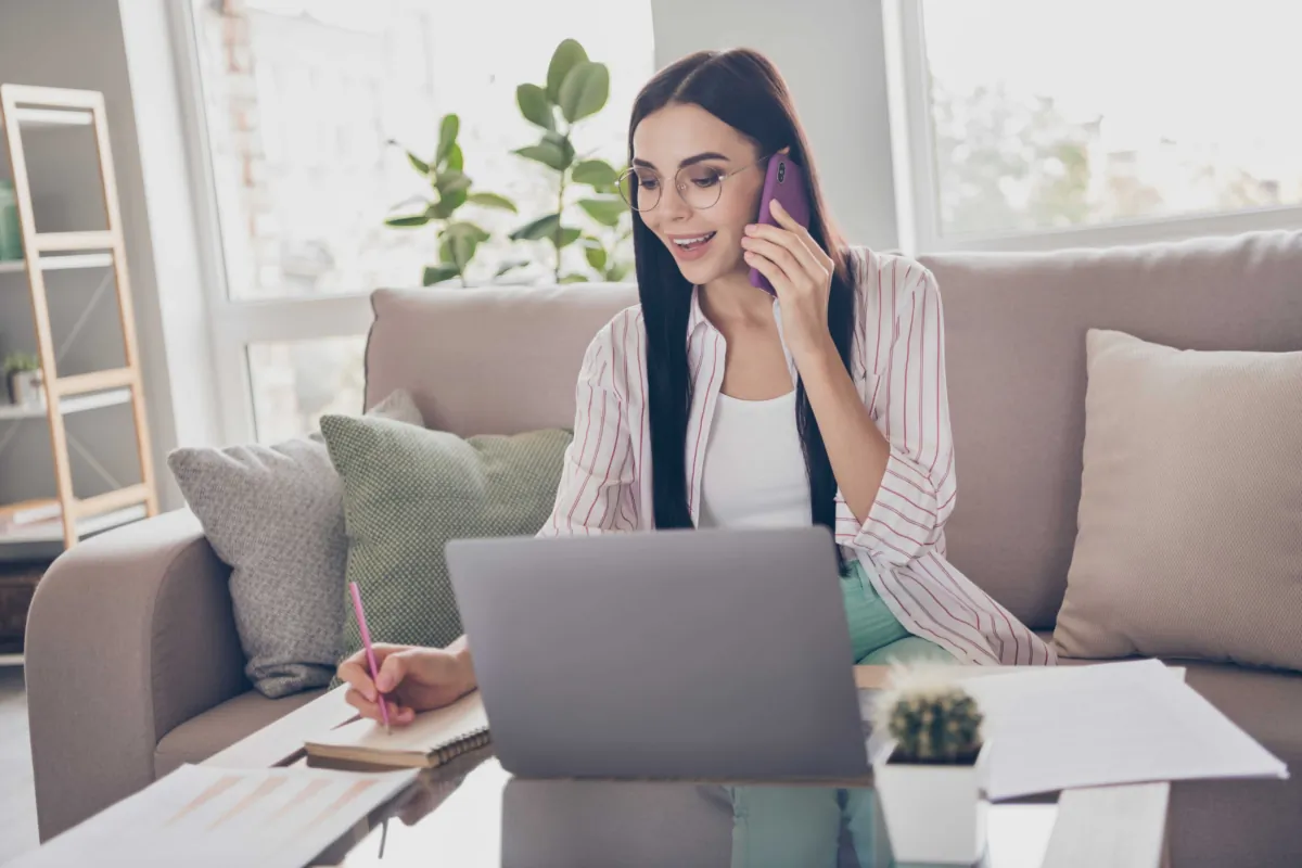 When you're hosting an open house, do what the industry does - get the word out! (Roman Samborskyi/Shutterstock)