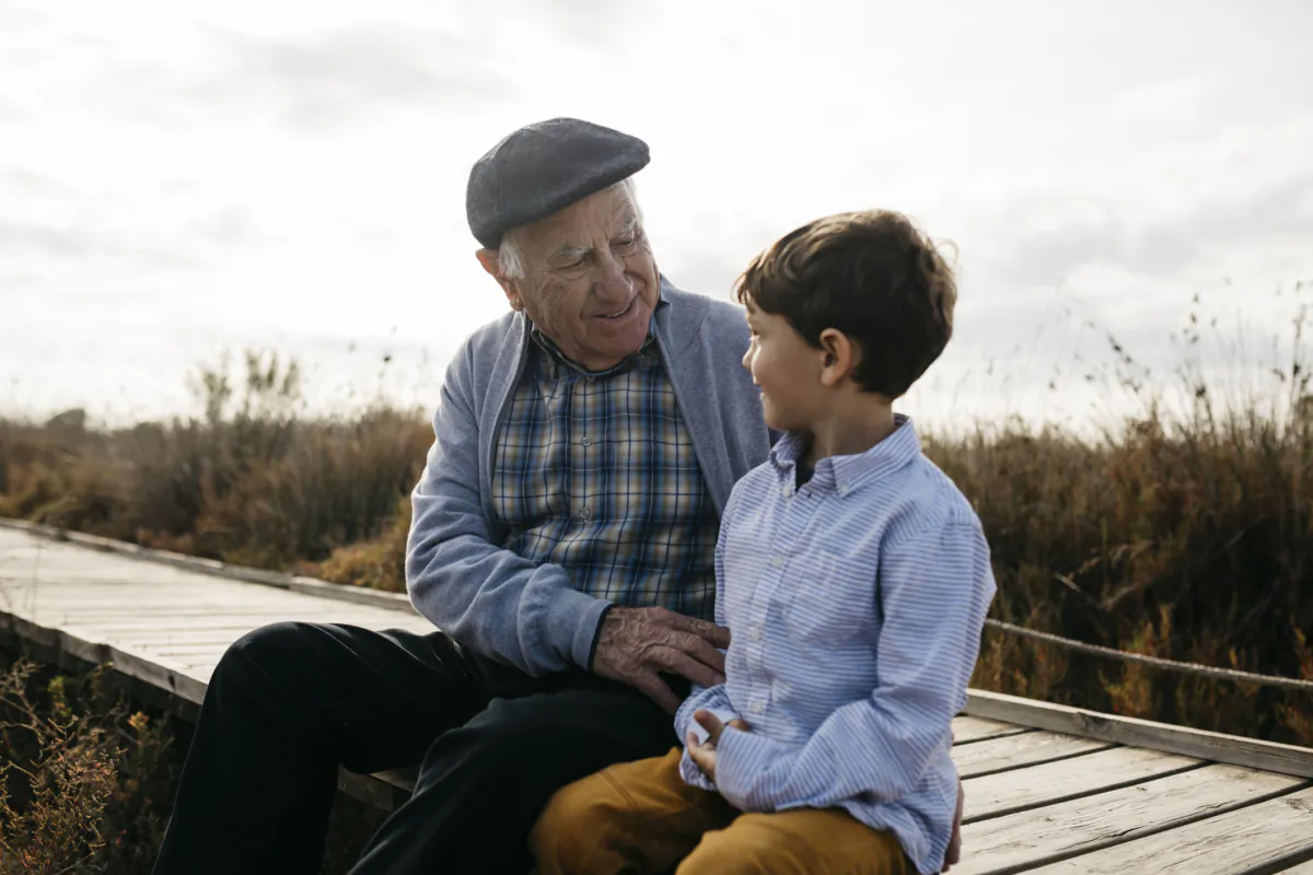 When children interview their elders, it strengthens the bonds between the younger and the older generation and helps history come alive. (Westend61/Getty Images)