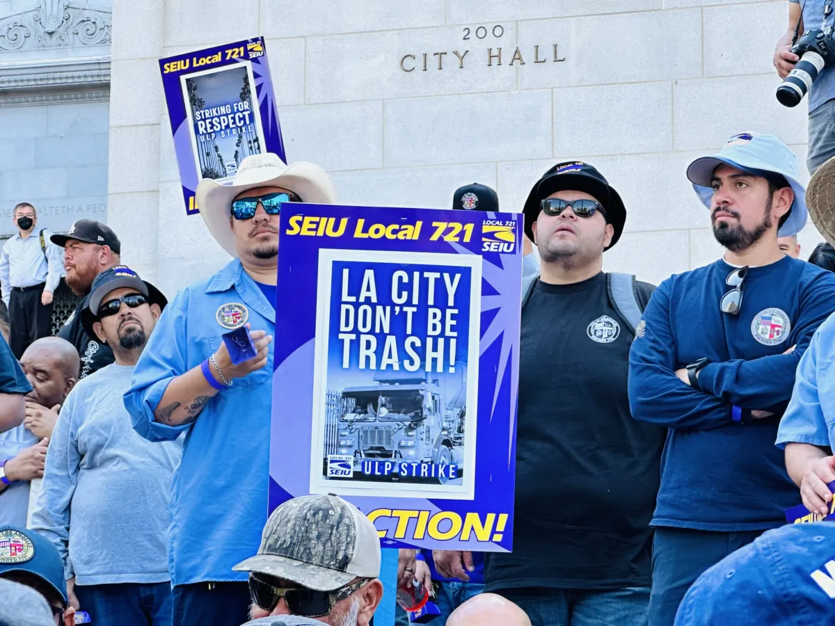 Thousands of unionized Los Angeles city workers walked off their jobs for a one-day strike in Los Angeles on Aug. 8, 2023. (Jill McLaughlin/The Epoch Times)