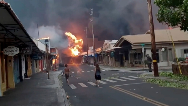 id5454340-hawaii-wildfires
