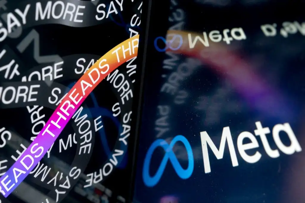 Meta has experienced varying degrees of setbacks in the development of AI and Threads. On the left is an image of Threads integrated with Instagram, and on the right is the Meta logo. (Stefani Reynolds/AFP)