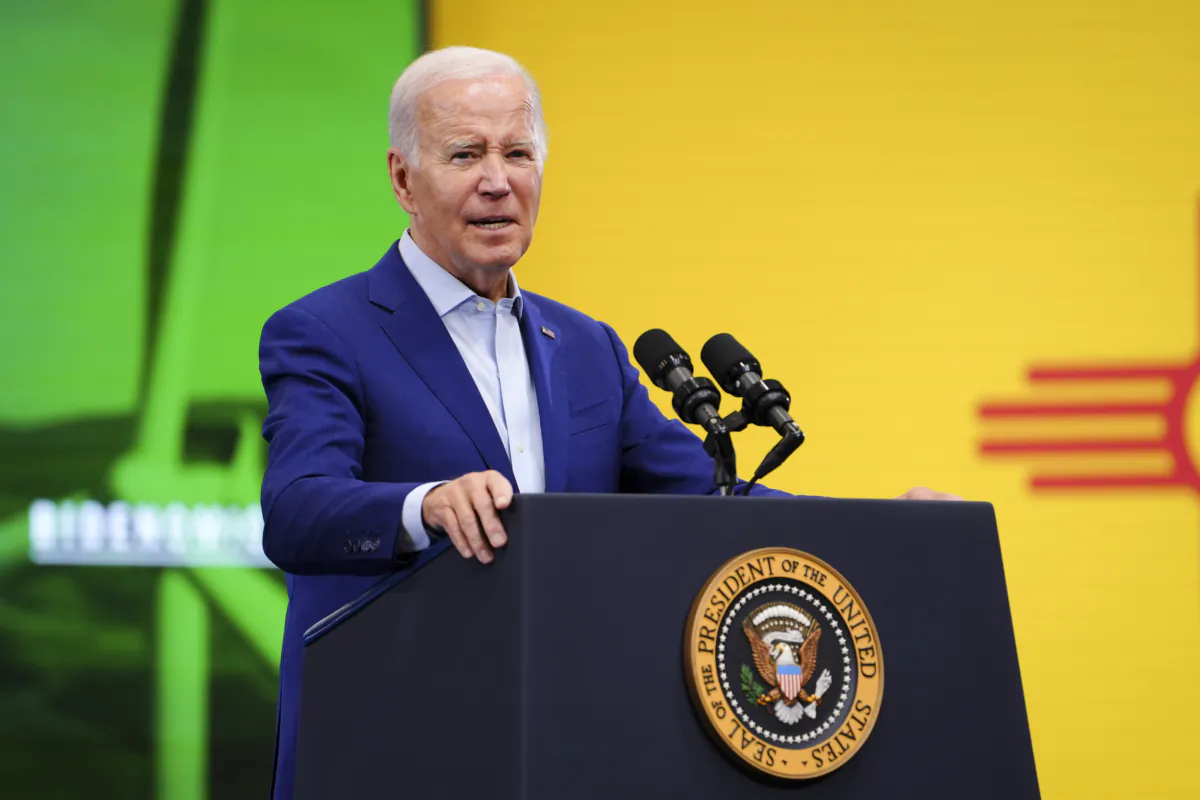 President Joe Biden speaks at an Arcosa Wind Towers Inc. manufacturing facility in Belen, N.M., on Aug. 9, 2023. (Madalina Vasiliu/The Epoch Times)