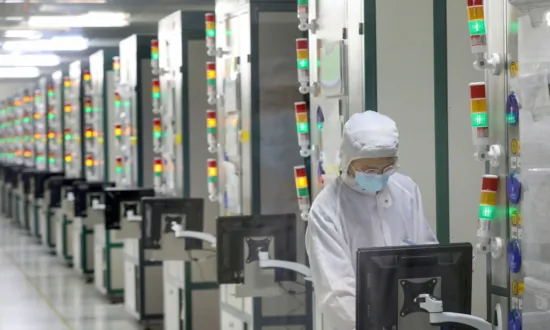 A New Biden Executive Order Restricts American Investing in Chinese Tech