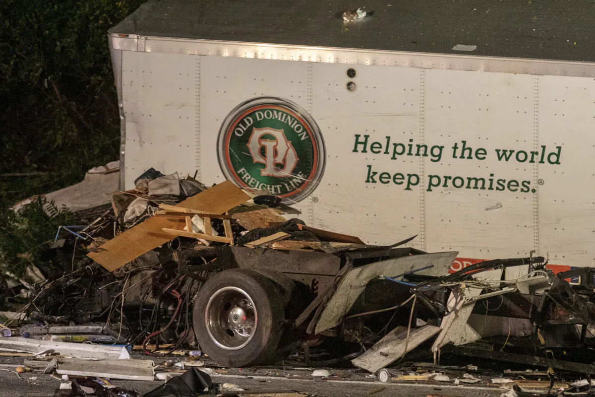 Emergency crews respond to the scene of a fatal crash on Interstate 81 near Chambersburg, Pa., on Aug. 9, 2023. (Mark Pynes/The Patriot-News via AP)
