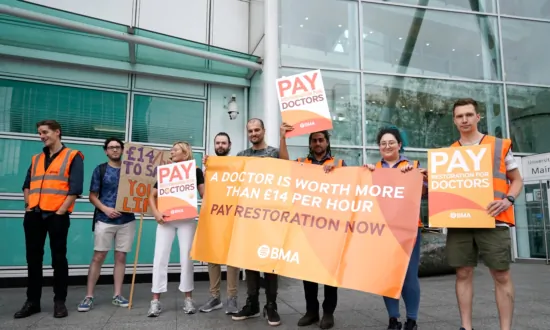 Joint Junior Doctor and Consultant Strike Will Lead to ‘Unprecedented Disruption’ NHS Leaders Warn