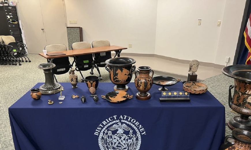 Italy recovers 266 antiquities from New York seizures with help from Houston Museum.