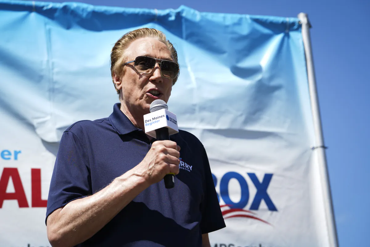Republican presidential candidate Perry Johnson speaks at the Iowa State Fair in Des Moines, Iowa, on Aug. 11, 2023. (Madalina Vasiliu/The Epoch Times)