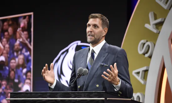 Nowitzki, Gasol, Parker Give International Flavor to Basketball Hall of Fame Enshrinement