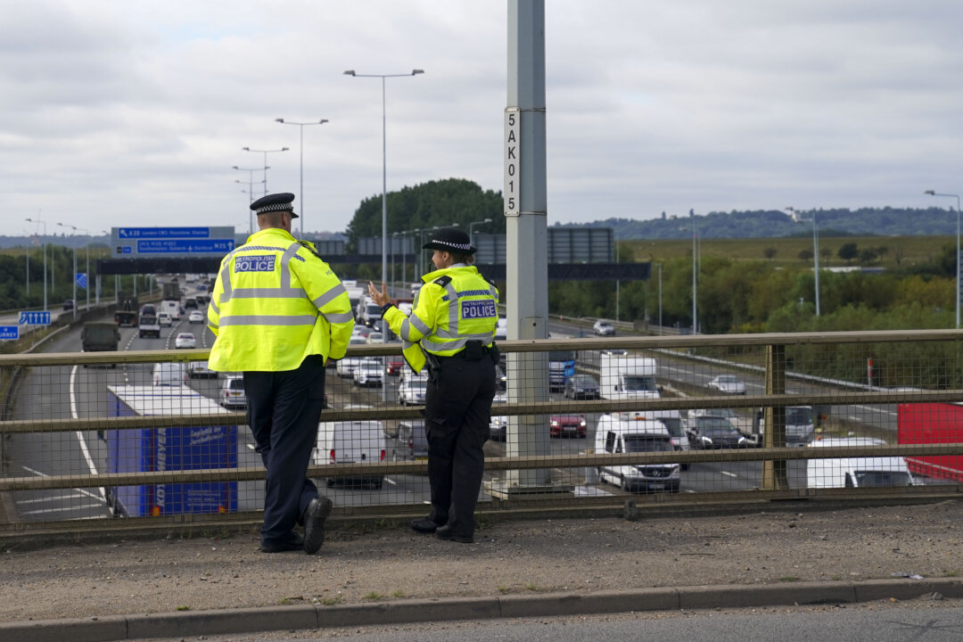Sat-Navs Could Be to Blame for Hike in Wrong-Way Driving on Motorways ...