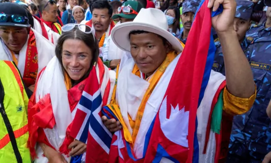Norwegian Climber Says It Would Have Been Impossible to Carry Injured Pakistani Porter Down Snowy K2