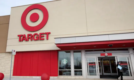 Target Set to Post First Quarterly Revenue Drop in 6 Years as Consumers Cut Spending