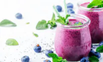Blueberry Nut Smoothie (Recipe)