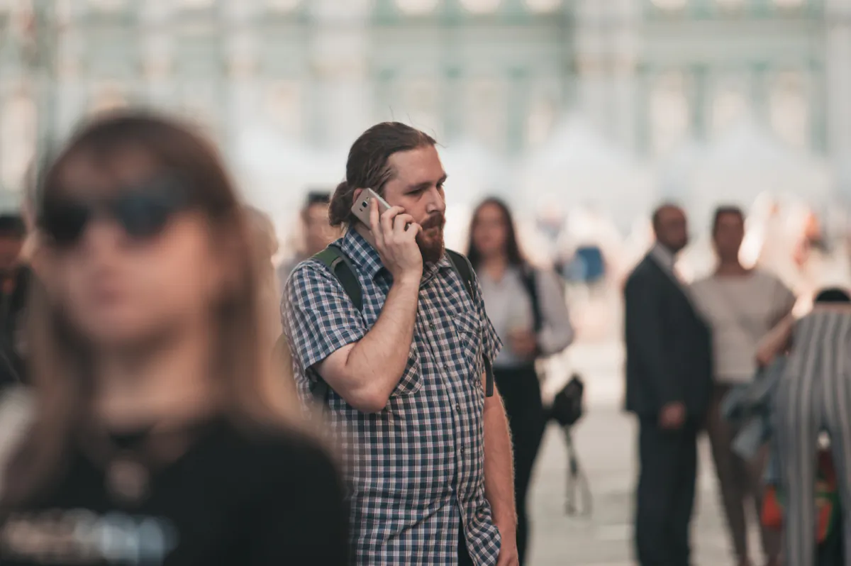 It's important to be aware of your surroundings, as well as to look aware. (Trismegist san/Shutterstock)