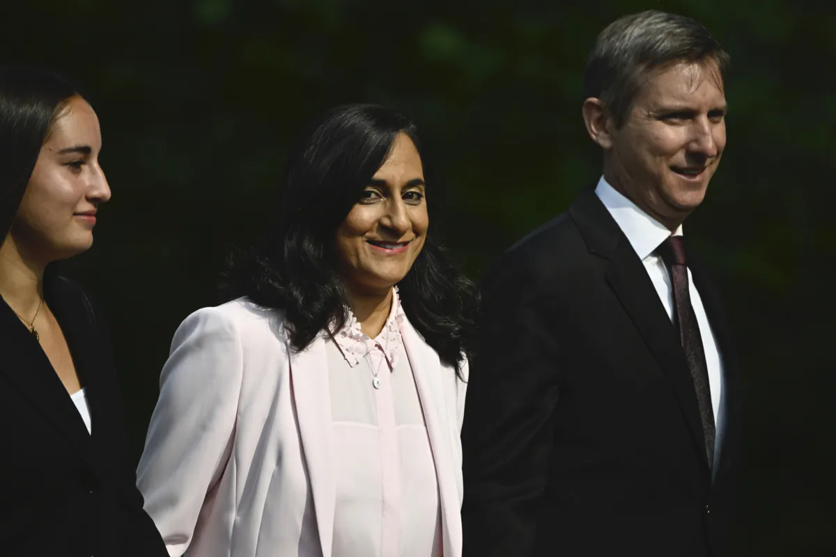 Anita Anand (C) arrives for a cabinet swearing-in ceremony at Rideau Hall in Ottawa on July 26, 2023. (THE CANADIAN PRESS/Justin Tang)