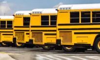 Arizona Man Charged With Threatening to Shoot Up Hospitals, Bomb School Buses, Kill Police