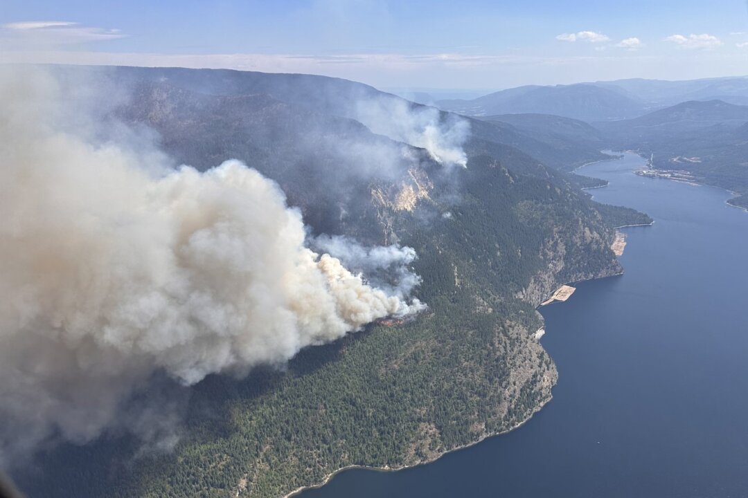 Thousands of Residents Around West Kelowna, BC, on Evacuation Alert as ...