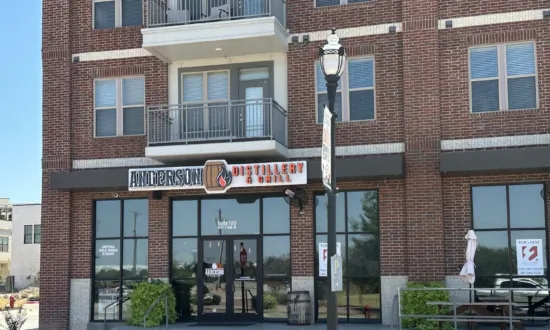 Restaurant Closes in Small Town After Hosting ‘Family-Friendly’ Drag Brunch
