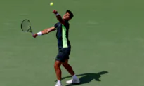 Alcaraz Holds Off Paul as Medvedev, Tsitsipas Exit Cincinnati Open