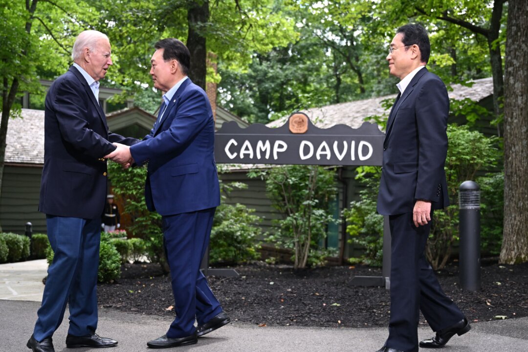 Biden Convenes First-Ever Trilateral Summit With Japan, Korea Amid ...