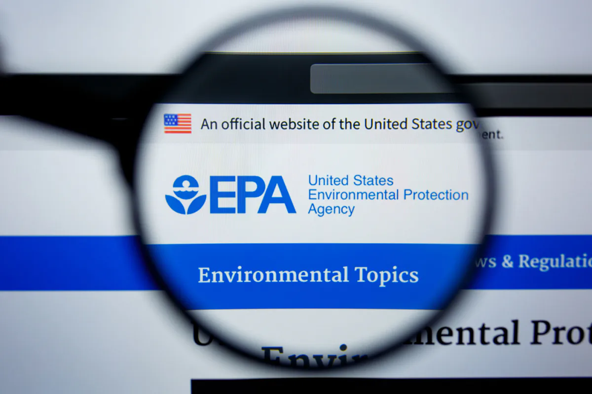 Illustrative editorial of EPA.GOV website homepage.(II.studio/Shutterstock)