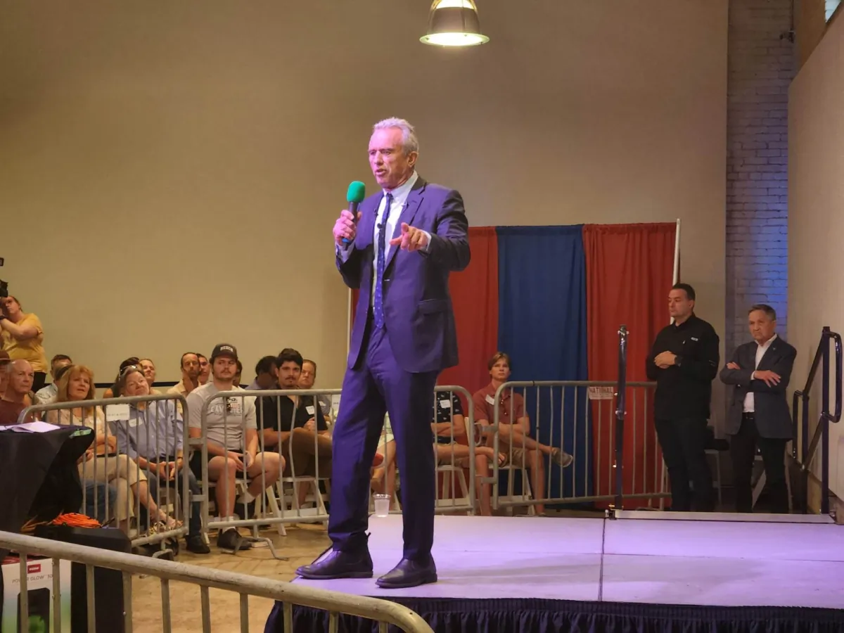 RFK Jr. speaks at a town hall in Greenville, S.C., on Aug. 21 as part of a statewide town hall tour. (Jeff Louderback/The Epoch Times)