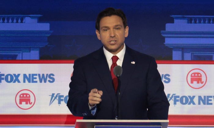 DeSantis Explains Unusual Debate Move 