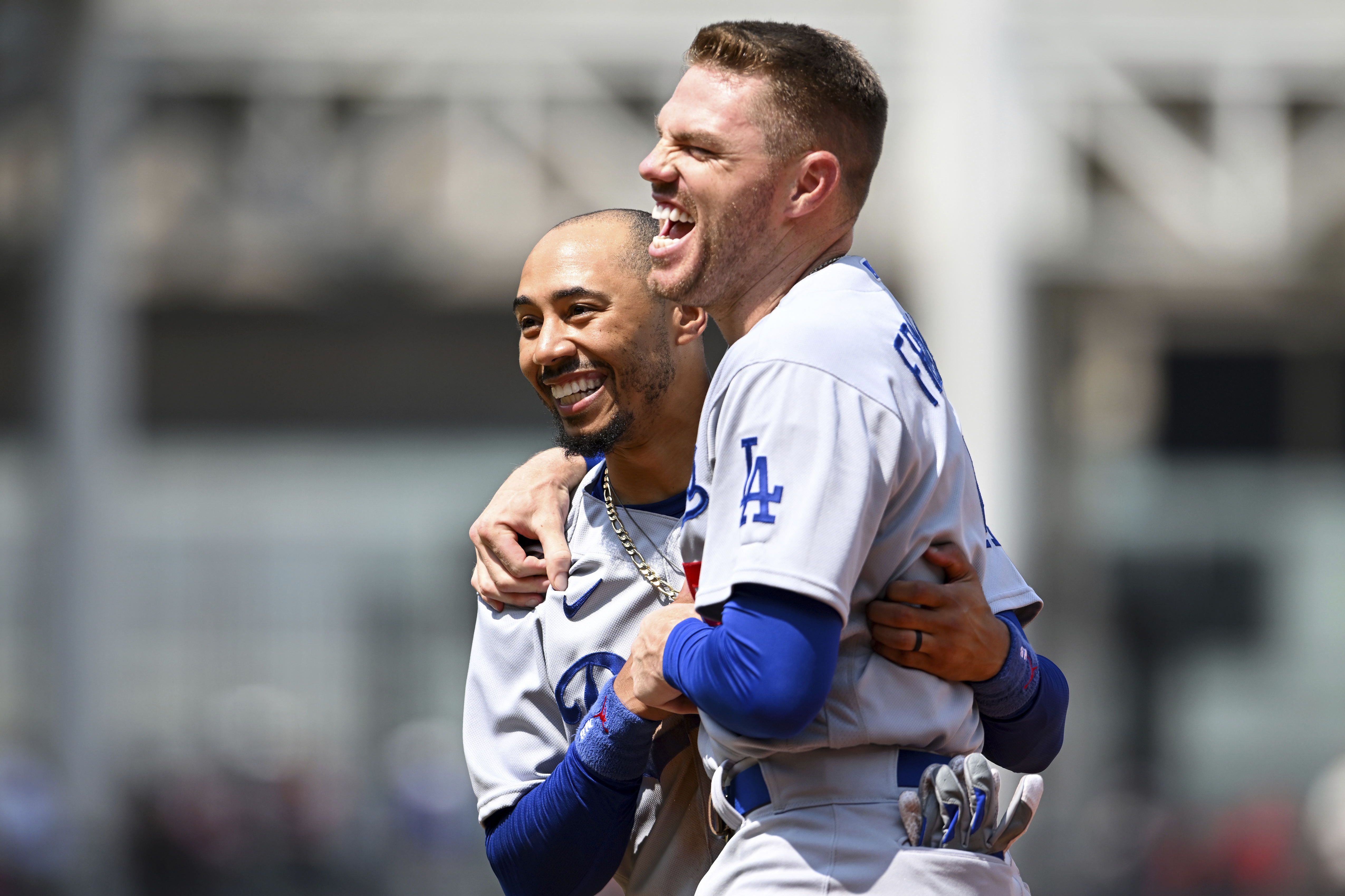 Mookie Betts hits career-high 36th homer as Dodgers have 16 hits in rout of  Diamondbacks