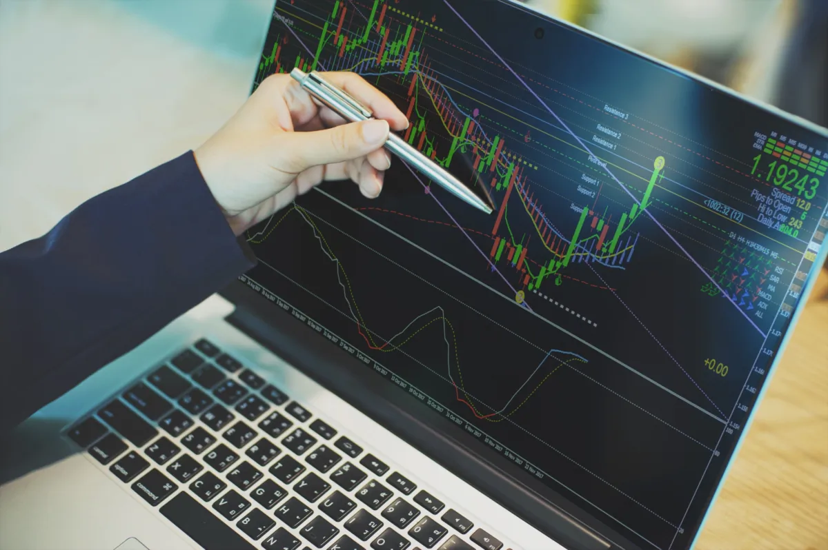 A serialization of the guide, "Relationship Investing: Stock Market Therapy for Your Money" (Shutterstock)