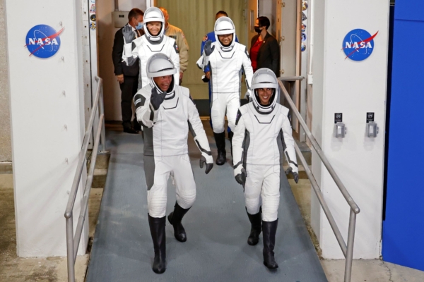 id5481106-spacex-crew