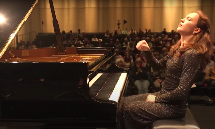 Mozart: Piano Concerto No. 20 in D Minor, K 466 | Yulia Miloslavskaya