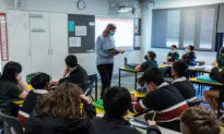Australian Educators Lack Expertise to Teach Politically Controversial Issues: Expert