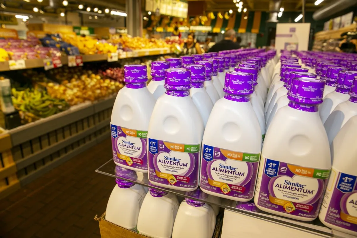 Similac Alimentum Hypoallergenic Infant Formula is for sale at a Stew Leonard's grocery store in Yonkers, New York, on June 10, 2022. (The Canadian Press/AP-Ted Shaffrey)
