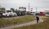 Northwest Territories Starts Plans to Lift Evacuation as Wildfire Battle Sees Shift