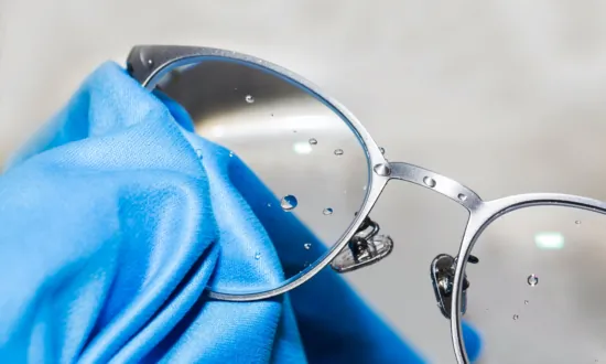Fabulous and Super-Cheap Homemade Cleaner Recipes for Eyeglasses, Windshields, Counters, and Floors