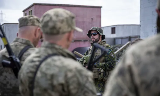 US General Rules Out Notion of Sending Military Trainers to Ukraine—for Now