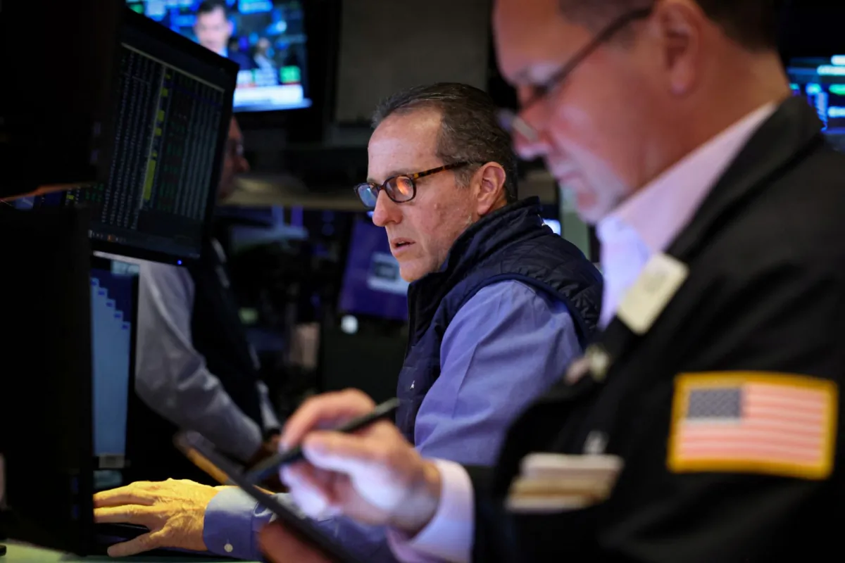 Traders work on the floor of the New York Stock Exchange (NYSE) in New York City on Aug. 29, 2023. (Brendan McDermid/Reuters)