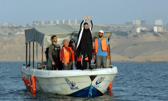 ‘Orca’: The Trials of an Iranian Swimmer