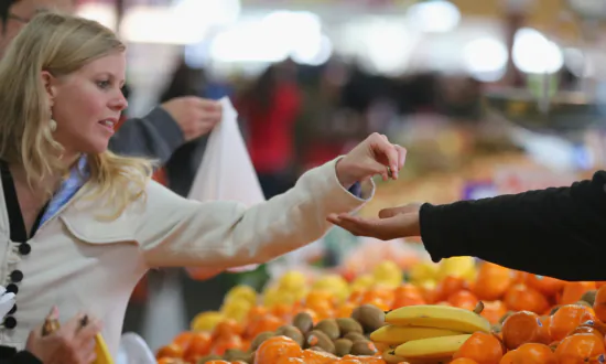 Labor to Mandate Cash Option for Buying Essentials