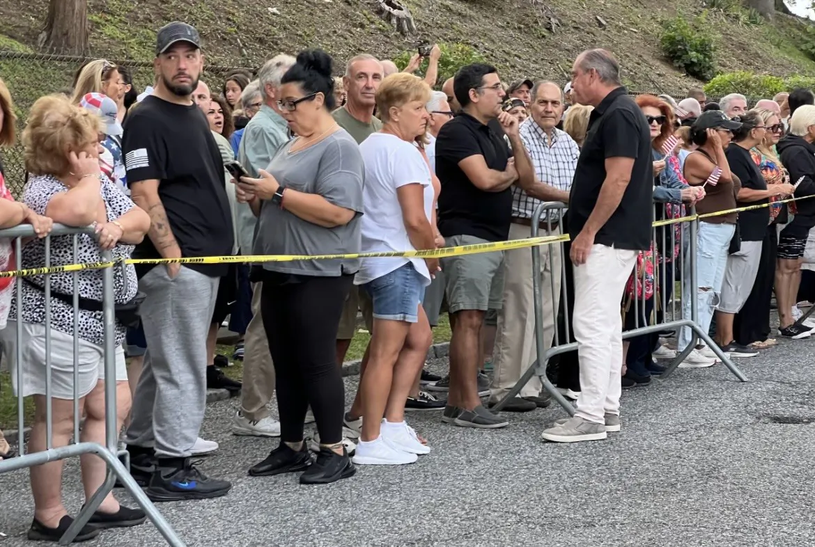 Staten Island Borough President Vito Fossella at a Aug. 29 protest ouside a Catholic school that was converted into a shelter for illegal immigrants. (Courtesy of the Office of the Staten Island Borough President)