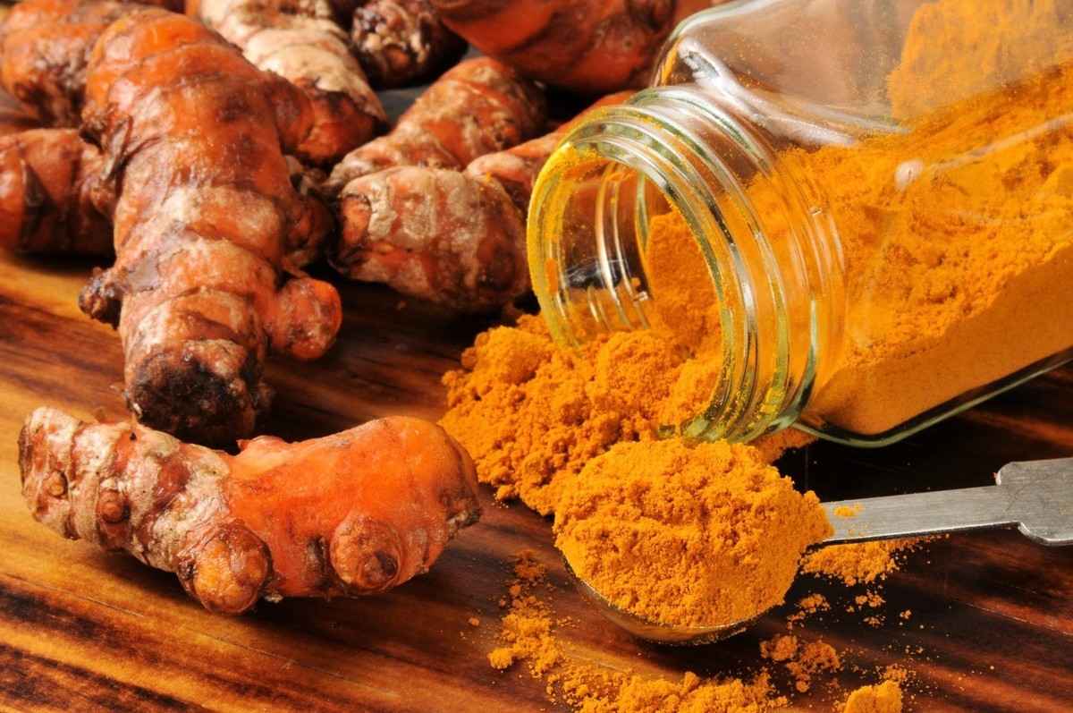 Turmeric can aid in the prevention and treatment of COVID-19. (Fotolia)