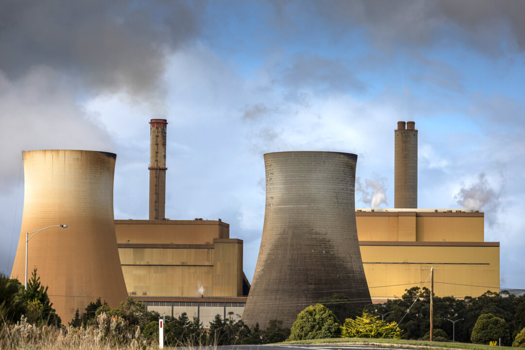 Transmission Delays Could Add $33 Billion to Victoria’s Power Costs: Report