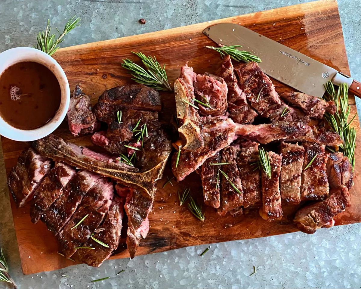 T-bone and porterhouse steaks make for a dramatic presentation. (Lynda Balslev for Tastefood)