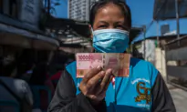 Indonesian Officials Attempt to Bribe Journalist During Pacific Meeting