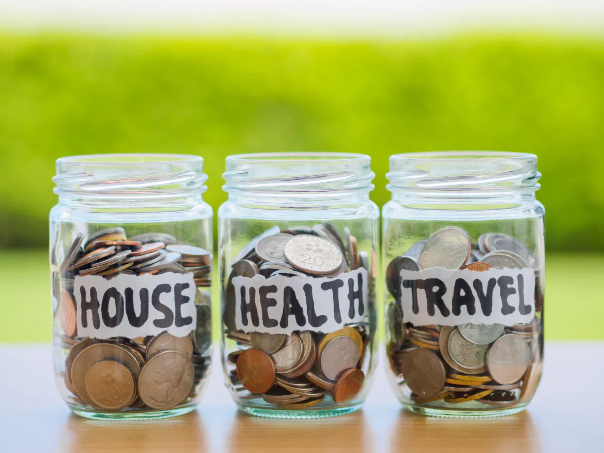 Mary Hunt's readers share their tips and tricks to saving around the house (siam.pukkato/Shutterstock)