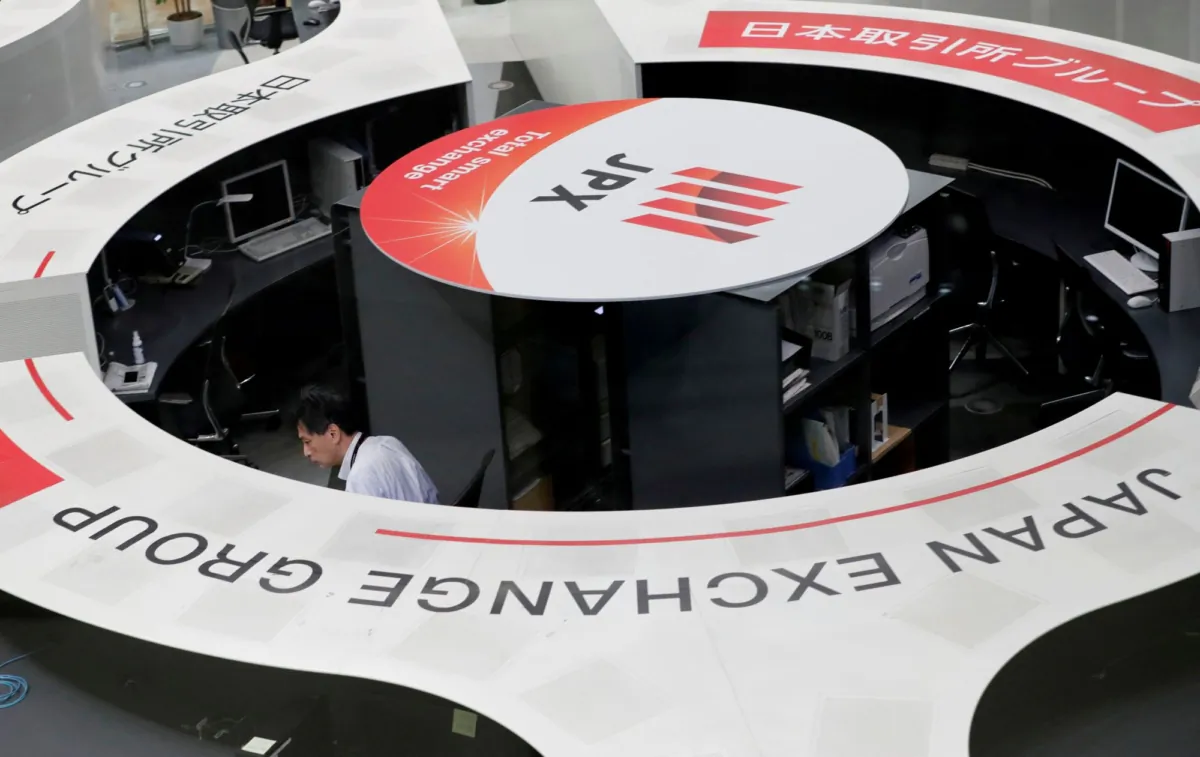 A man works at the Tokyo Stock Exchange after the market open in Tokyo, Japan, on Oct. 2, 2020. (Kim Kyung-Hoon/Reuters)