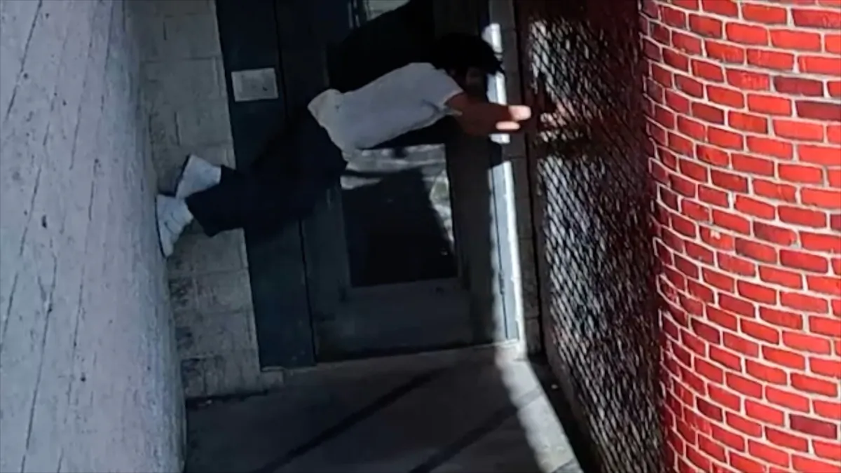 Inmate Danelo Cavalcante scales a wall to escape from Chester County Prison in West Chester, Pa., on Aug. 31, 2023. (Chester County Prison via AP/Screenshot via NTD)