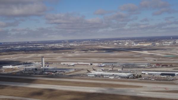 Hundreds of Illegal Immigrants Temporarily Sheltering at O’Hare International Airport, Police Stations