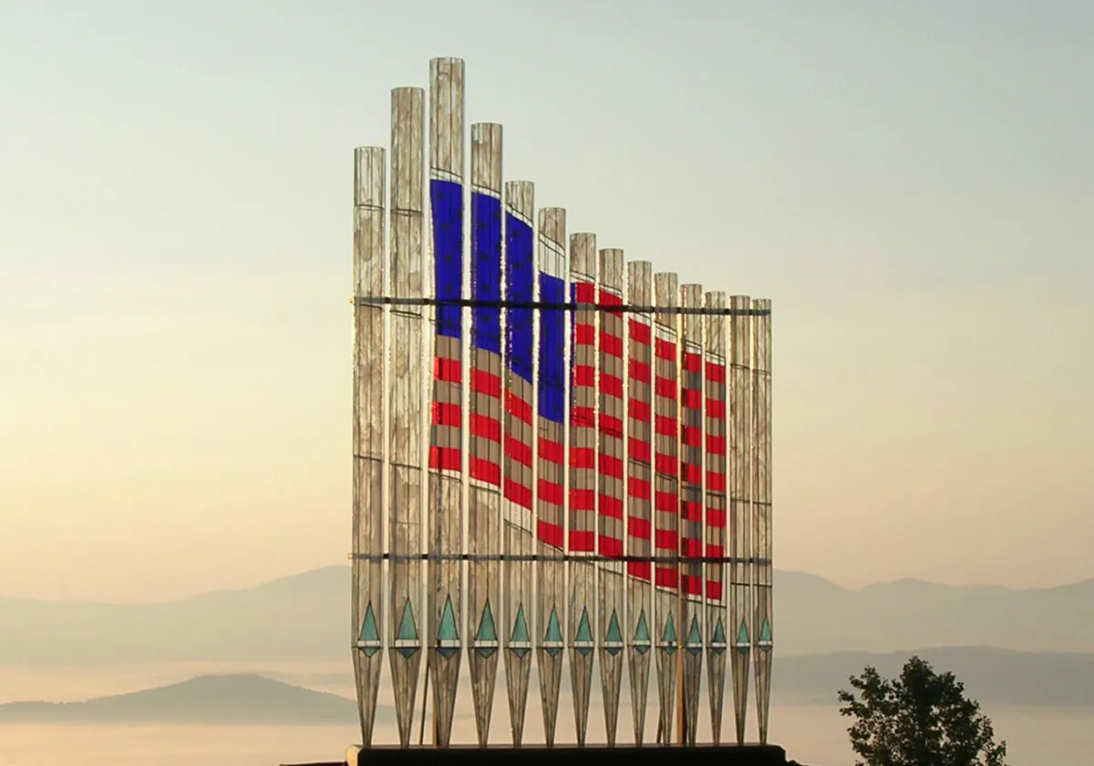 The Wilhelmy American Flag Glass Pipe Organ designed by skilled organ builder Xaver Wilhelmy. (Courtesy of Dan DeHass)