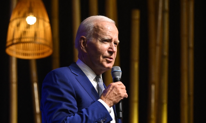 In Hanoi, Biden Deepens Relations With Vietnam, Hoping to Expand Economic Reach Into China's Backyard