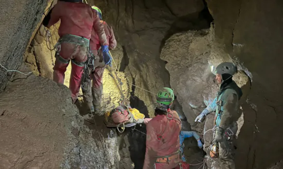 American Caver Surfaces From Turkish Cave After 10-Day Rescue
